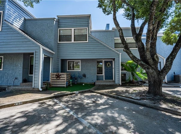 209 Forest Hills, Rockport, TX 78382