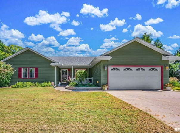 36 Bay Shore Drive, Lacon, IL 61540