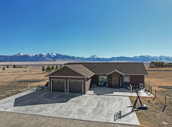 13 Diamondback Road, Ennis, MT 59729