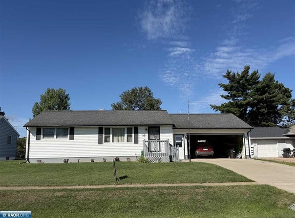 16 Beech Crt, Babbitt, MN 55706