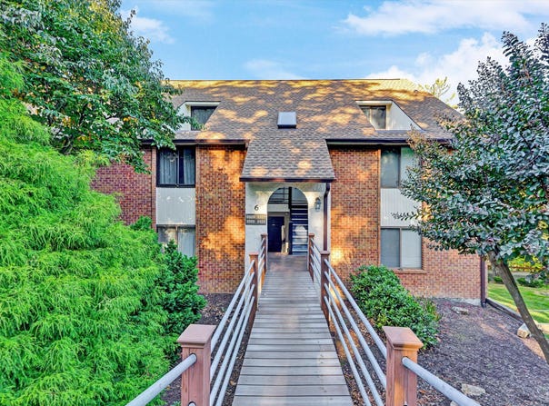 3329 Forest Ridge Rd SW, Roanoke, VA 24018