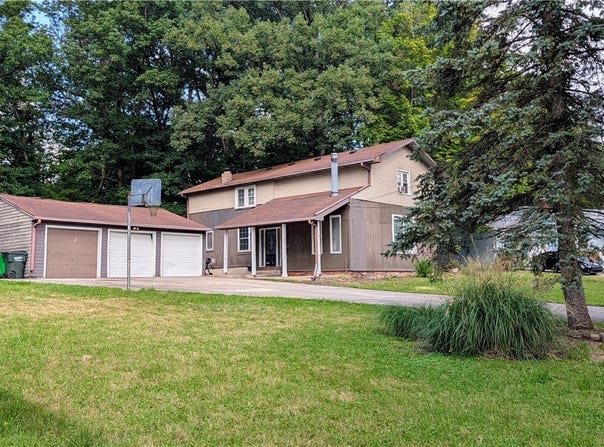 197 Forest Drive, Bedford, OH 44146