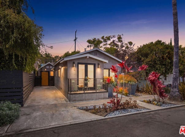 2341 Beach Ave, Los Angeles, CA 90291