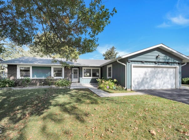 1317 Cumberland Circle, Elk Grove Village, IL 60007