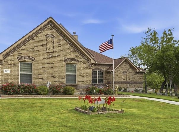 287 Cascade Trail, Castroville, TX 78009