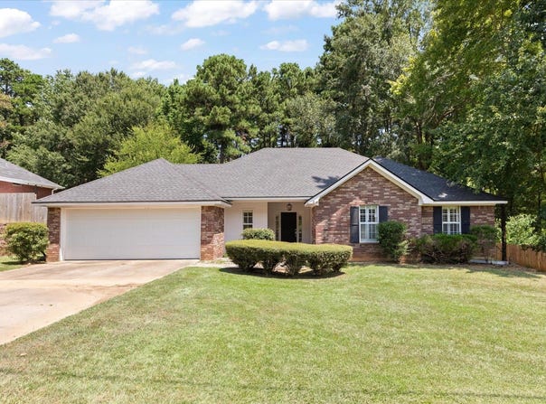 156 Oak Ridge Lane, Longview, TX 75605