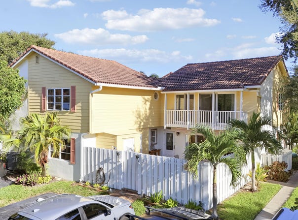 232 Seabreeze Circle, Jupiter, FL 33477
