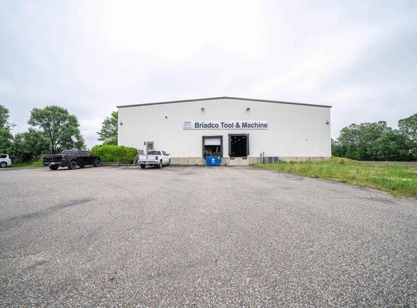 1000 JETTON Dr, Covington, TN 38019