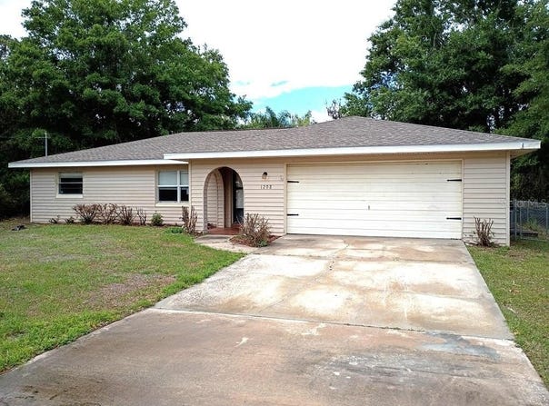 1208 S CANAL BOULEVARD, SEBRING, FL 33870