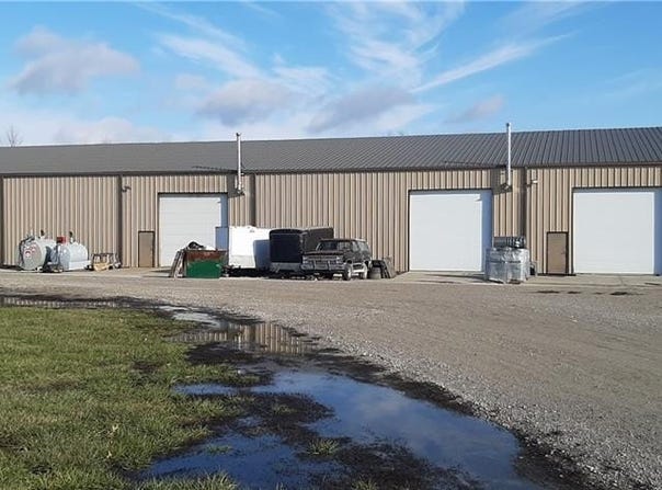 25605 Old KC Road, Paola, KS 66071