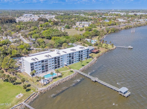 3901 Dixie Highway NE, Palm Bay, FL 32905