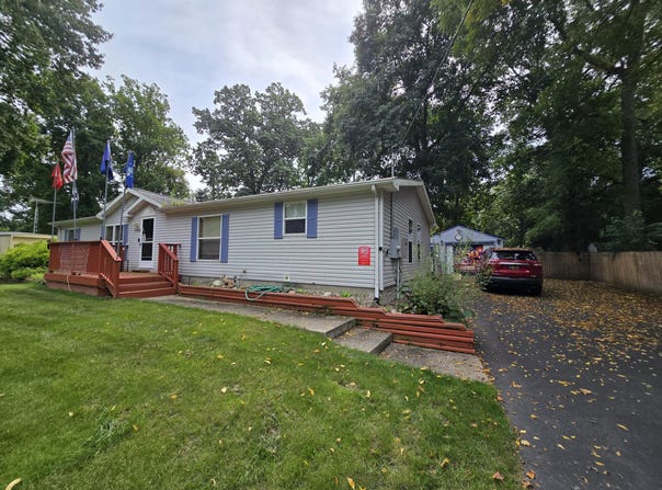 7995 Ivan Drive, Parma, MI 49269