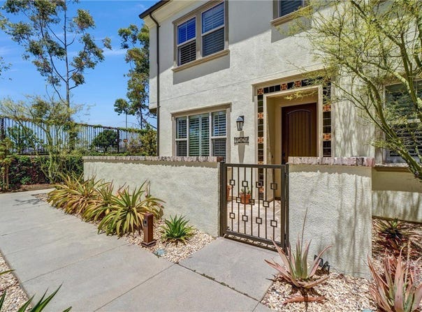1009 El Paseo, Lake Forest, CA 92610