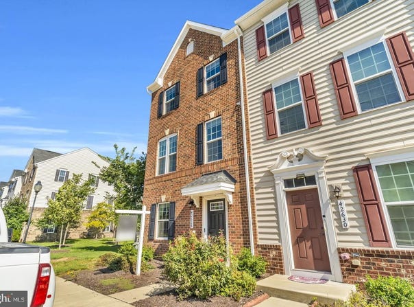 42628 SMOKEY EMBERS Terrace, STERLING, VA 20166