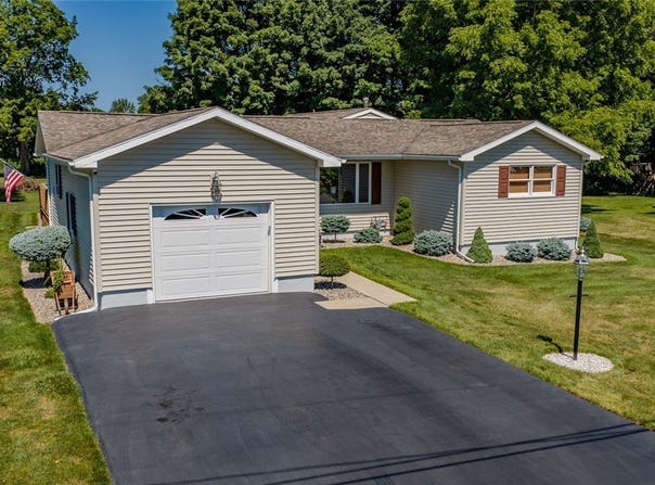 8 Grago Boulevard, Canastota, NY 13032