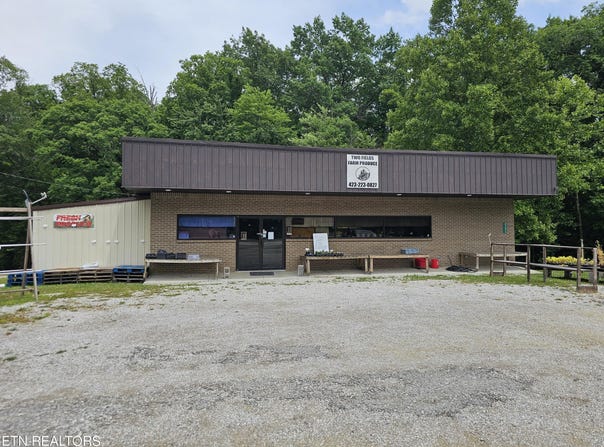 Winfield, TN 37892