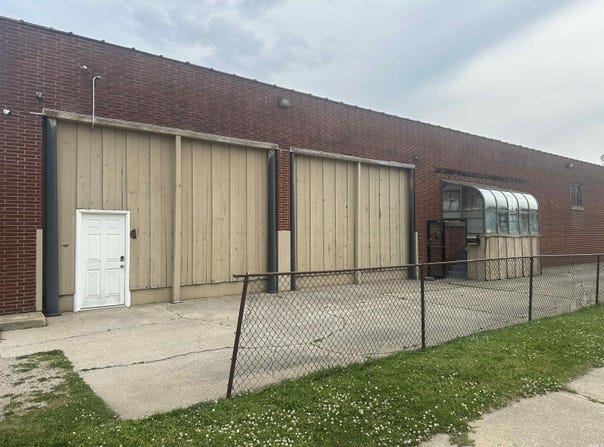1200 W 6Th Street, Mishawaka, IN 46544-1720