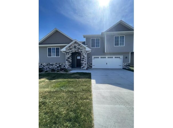 648 Aiden St, IowaCity, IA 52245