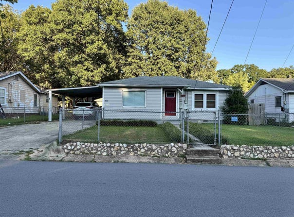 402 S Border, Benton, AR 72015