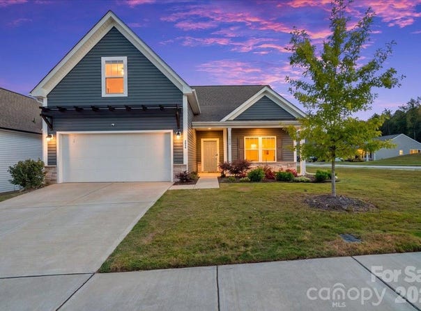 3038 Pinehills Way, Mount Holly, NC 28120