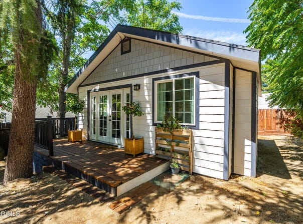 43695 Trail G, Lake Hughes, CA 93532