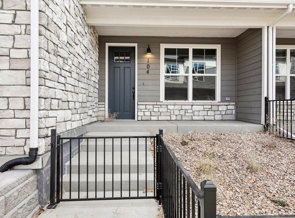 410 High Point Dr, Longmont, CO 80504