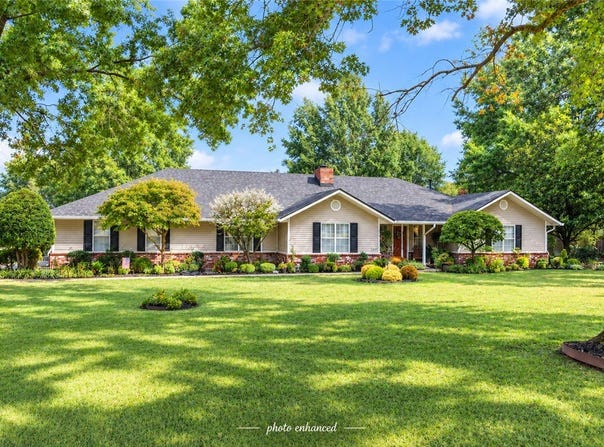 2260 Albright Road, Springdale, AR 72764