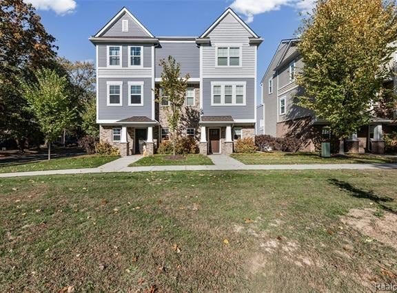591 Parkside Way, Ferndale, MI 48220