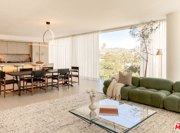9200 Wilshire Blvd, Beverly Hills, CA 90212
