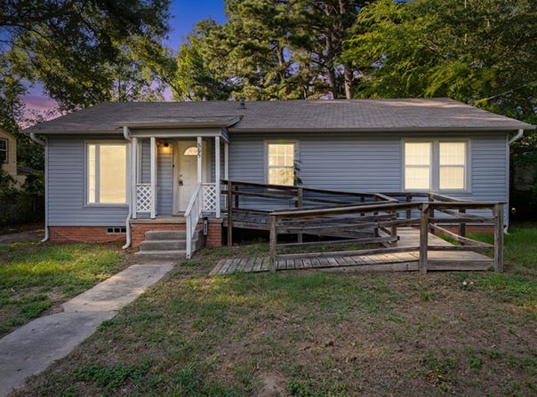 805 Oakdale Ave, Longview, TX 75602-2049