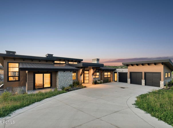 2105 E Paddleboard Way, Kamas, UT 84036