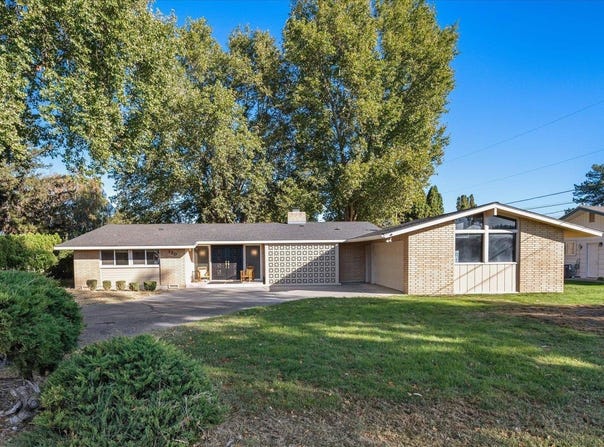 120 W 31st Ave, Kennewick, WA 99337