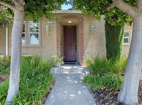 1763 N Leonard Avenue, Clovis, CA 93619
