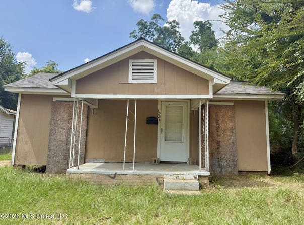 1226 Marks Avenue, Jackson, MS 39213