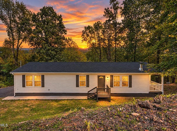 109 Daniel Lane, Elizabethton, TN 37643