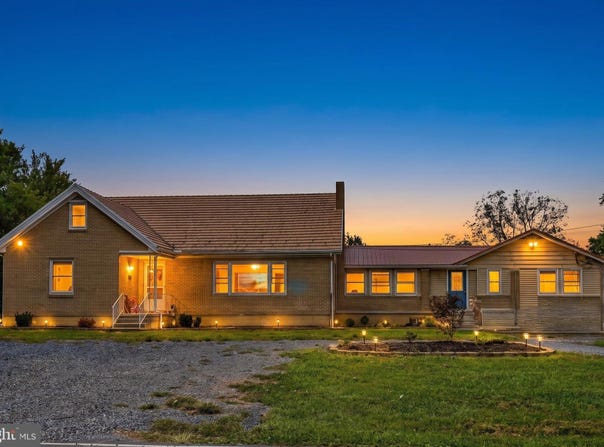 299 LEVEL Road, HUMMELSTOWN, PA 17036