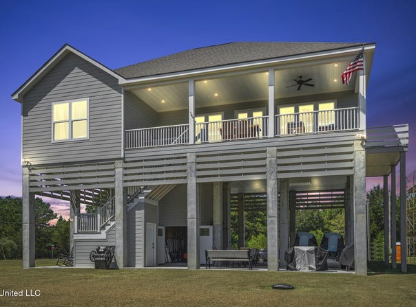 1322 Enos Street, Diamondhead, MS 39525