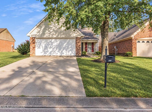6500 Bentley Cove, Horn Lake, MS 38637