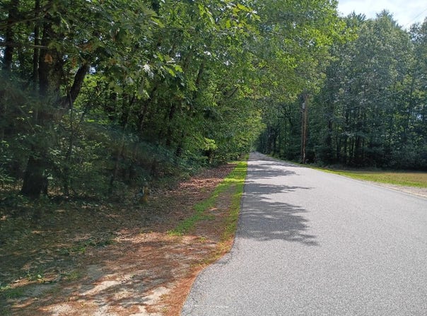 William Knight Road, Windham, ME 04062