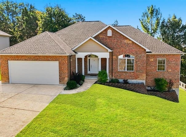 212 Walnut Street, New Haven, MO 63068