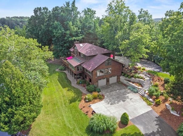 6215 Riesch Rd, West Bend, WI 53095