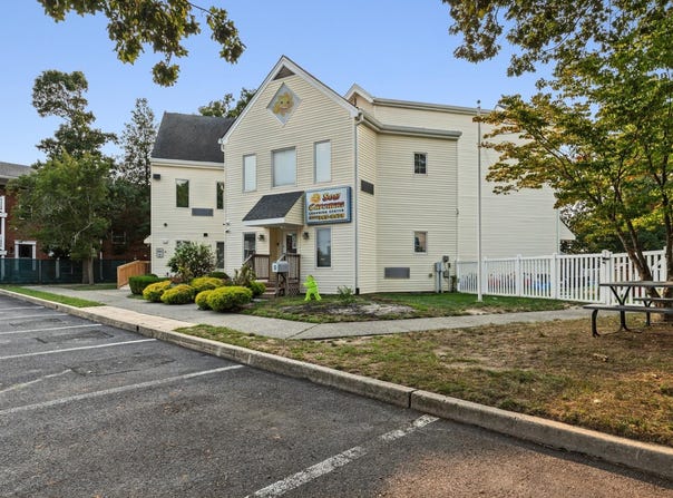 519 Shore Rd, Somers Point, NJ 08244