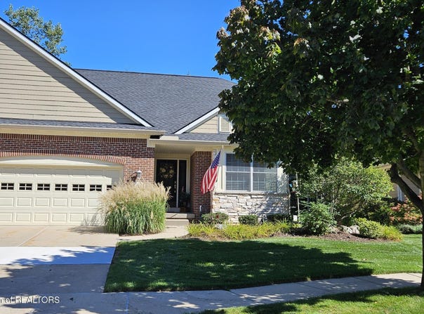 6222 Bridgewater Circle, East Lansing, MI 48823