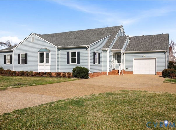 327 Prestige Pl Unit#B, Colonial Heights, VA 23834