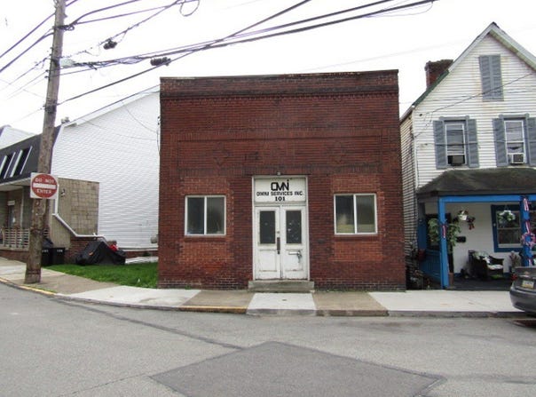 101 Middle Ave, Wilmerding, PA 15148