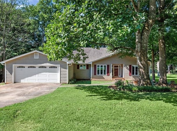 8750 Willowmede Drive, Lewisville, NC 27023
