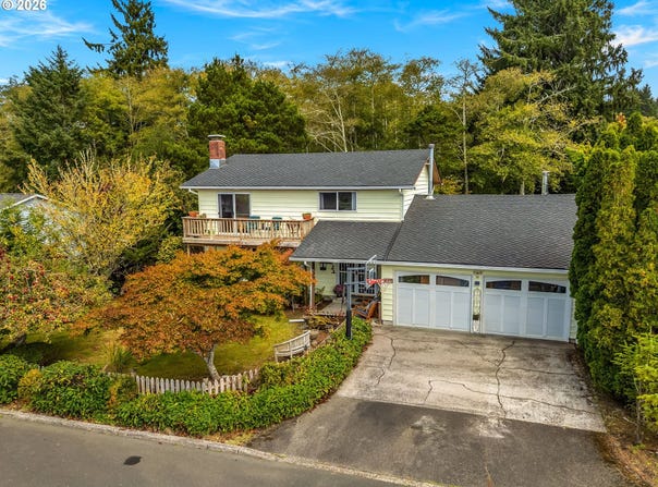 77 HILLTOP Dr, Seaside, OR 97138