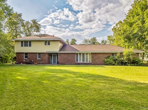 24 New Road, Milton, NY 12547