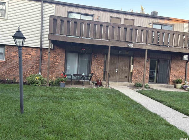 1901 Jeanette Lane, Springfield, IL 62702
