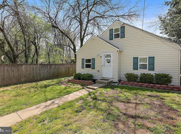 215 SYCAMORE, CURTIS BAY, MD 21226